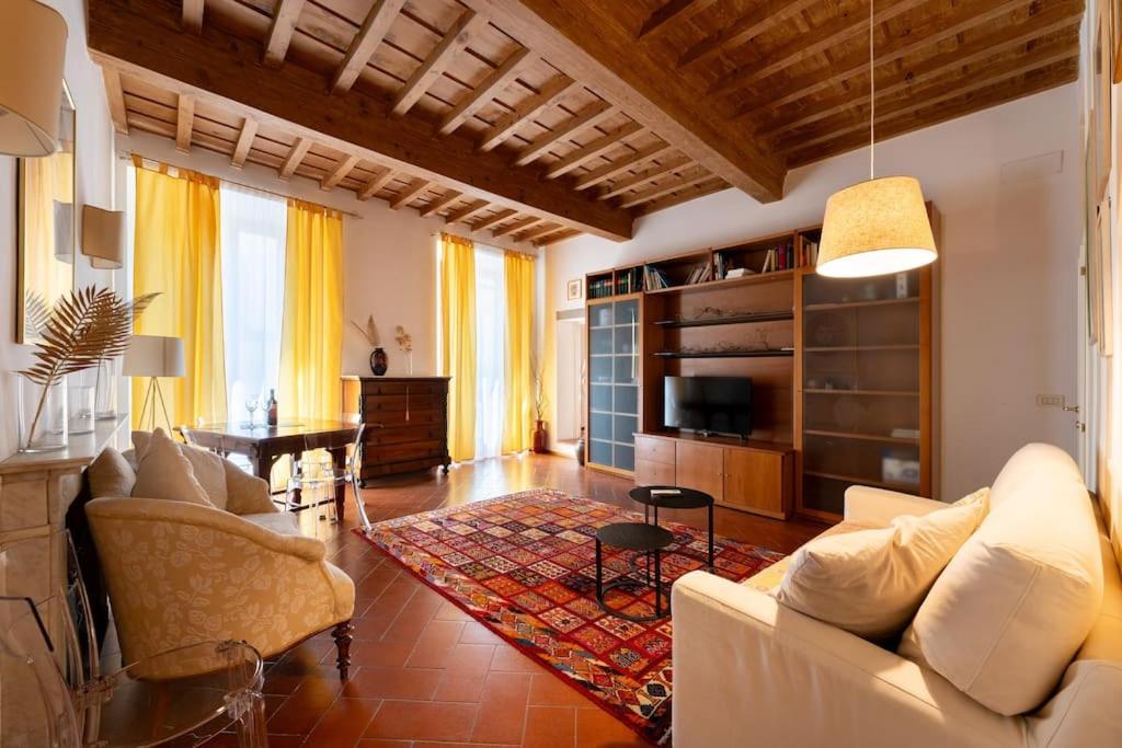 Apartment Keys Of Italy - Ghib 80 Tot - Ampia E Comoda Casa In Ghibellina Florence